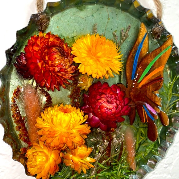 Flowers and Butterfly Wall Hanging - Picture 4 of 6